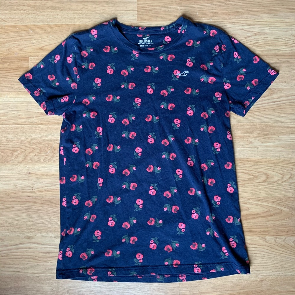 Hollister t-shirt